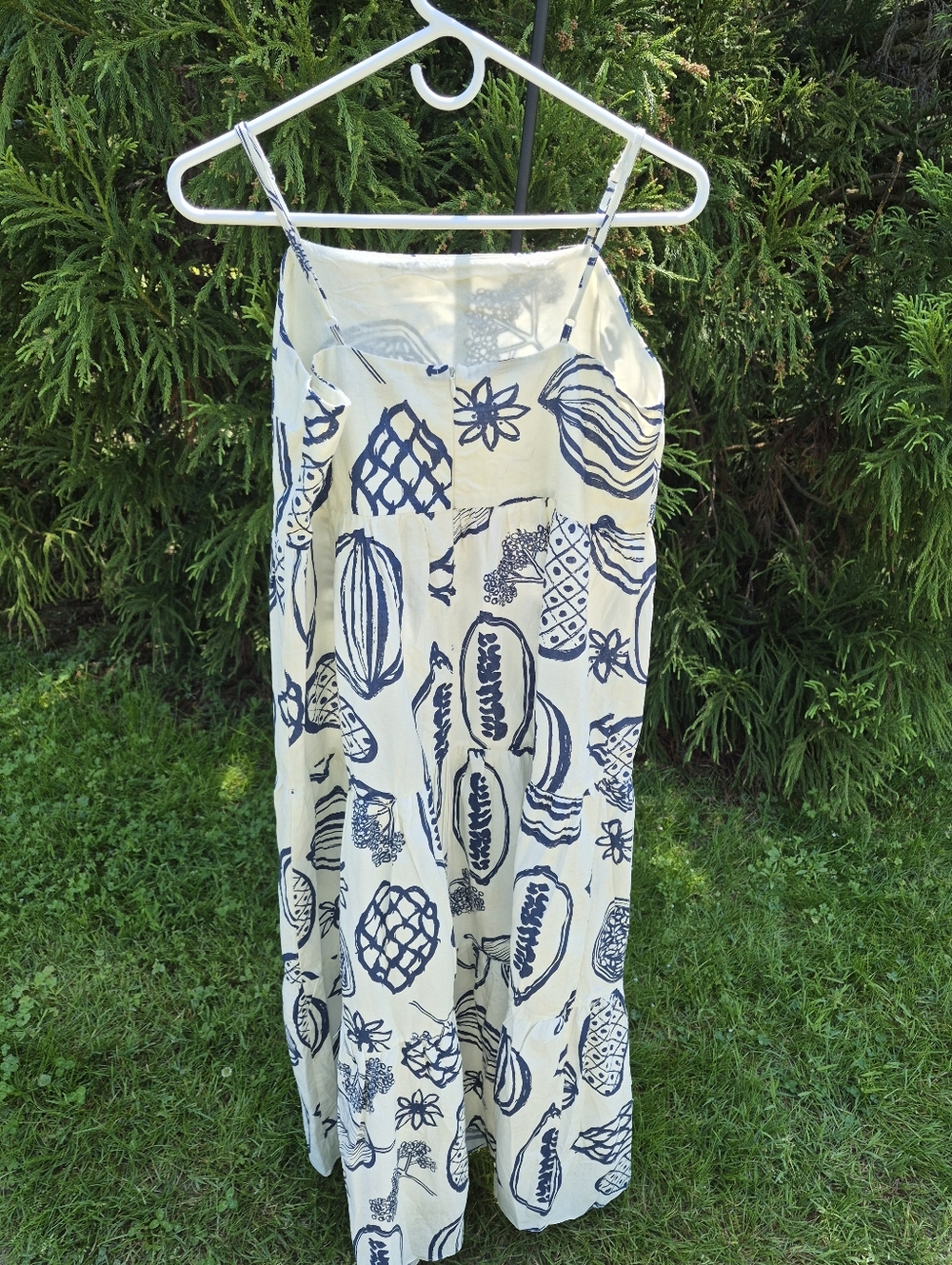 New Ladies BOUTIQUE Petal And Pup Cream & Navy Printed Maxi Sundress Large - Picture 3 of 5
